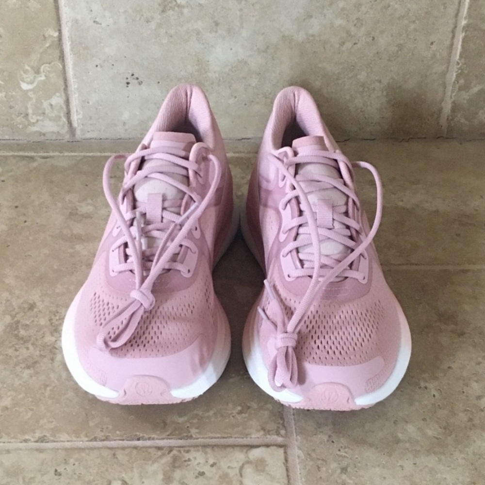Lululemon Women’s BlissFeel Running Shoes - Picture 2 of 9